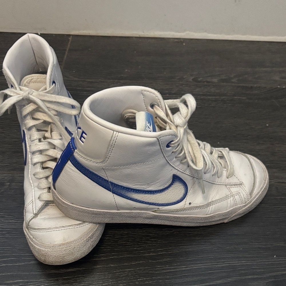 Nike White Sneakers with Blue Details